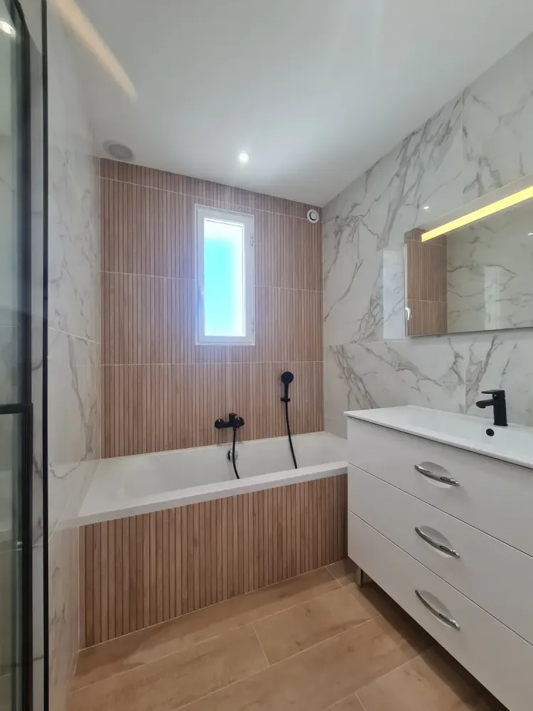 Salle de bain-equipes-qualifiee